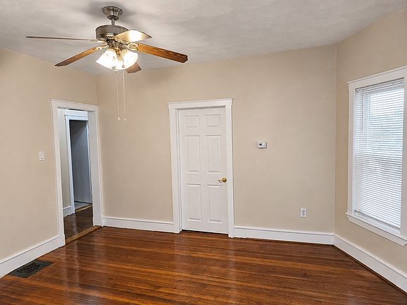 4th image of 17 Oakland Ave Unit 1