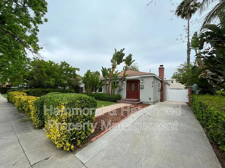 4316 Greenbush Ave — Photo 3