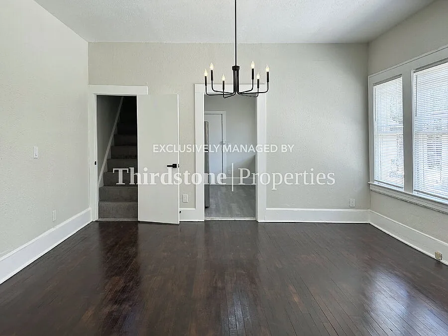 4 bed, 1600 sqft, $1,950 — Photo 3