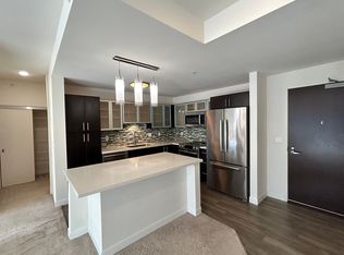 400 Keawe St APT 416, Honolulu, HI 96813