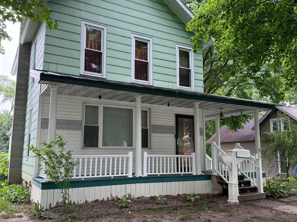 414 N Maple St, Ithaca, MI 48847