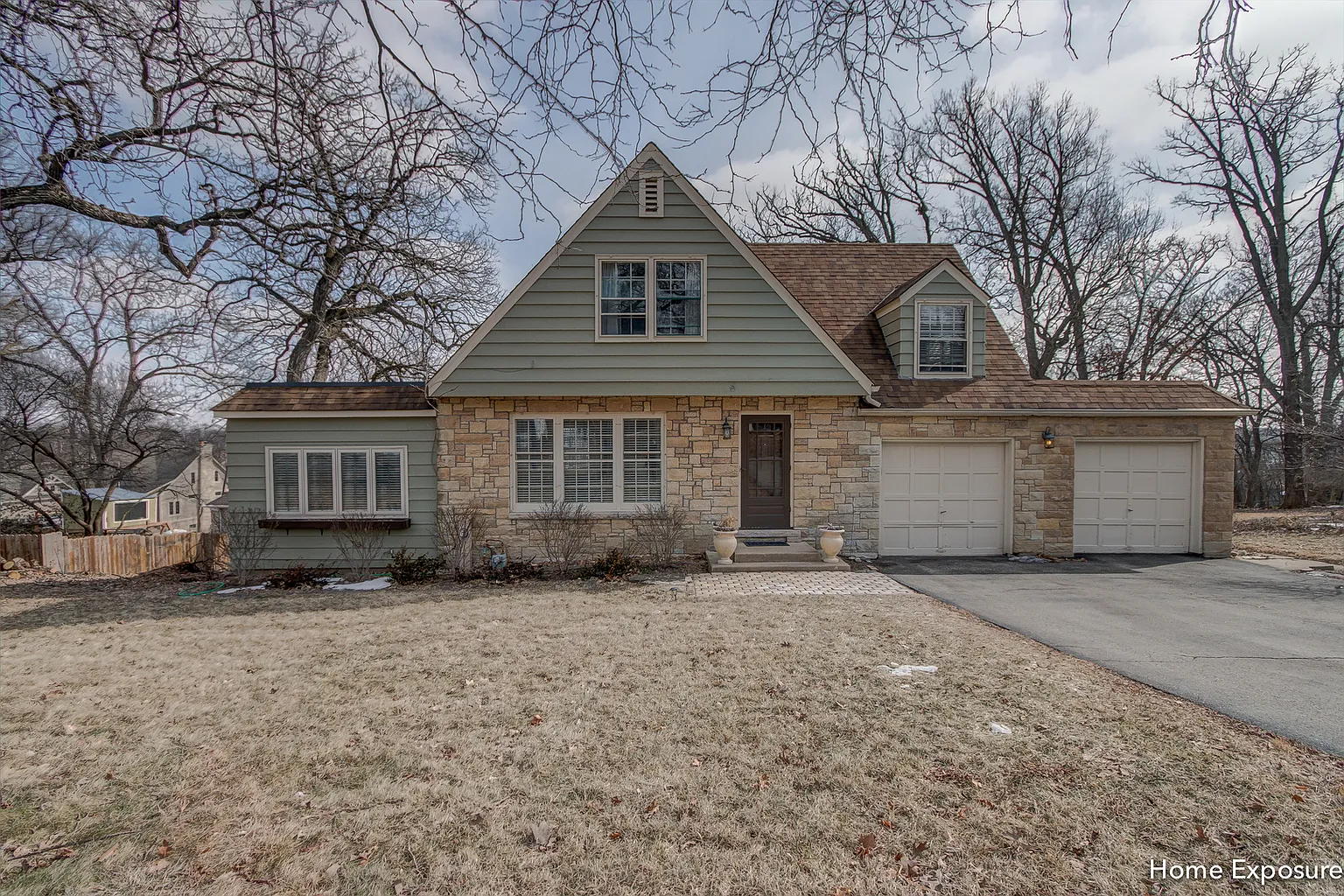 354 N Batavia Ave photo 1