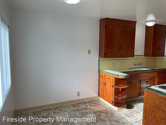 4th image of 2040 Beatrice Ct APT 3