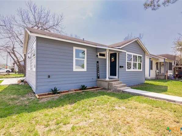1411 E Anaqua Ave, Victoria, TX 77901