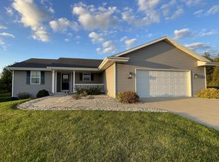 3600 Sunrise Ln, Janesville, WI 53548