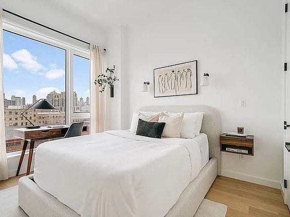 3rd image of 11-14 35th Ave #619