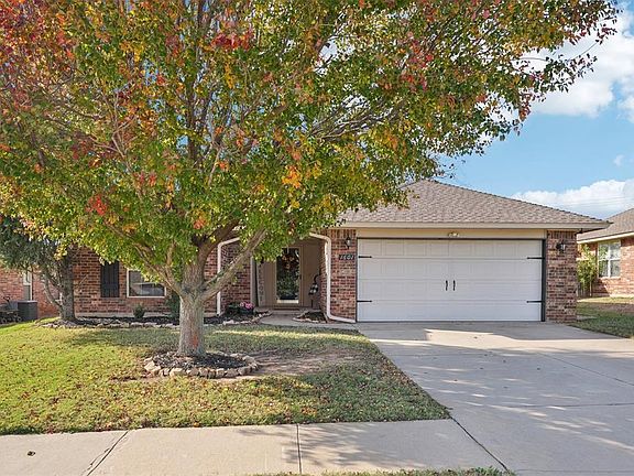 2nd image of 1601 Tara Dr