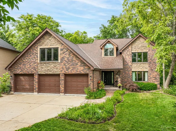 2734 Alyssa Dr, Naperville, IL 60565