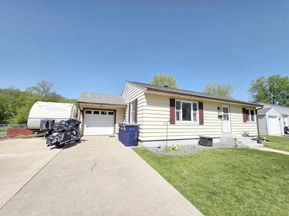 1001 Cornelia Street, Janesville, WI 53545