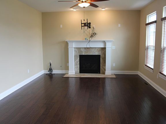 3rd image of 1258 Patriot Way