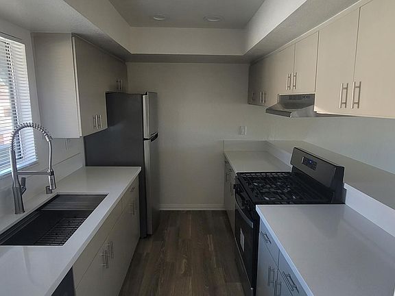 2nd image of 1526 Orizaba Ave APT 3