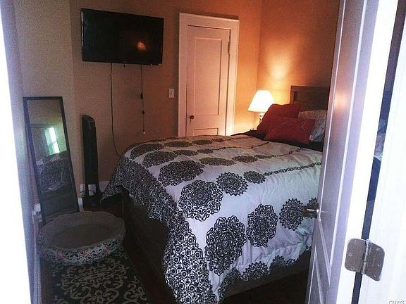 4th image of 145 Arsenal Dr