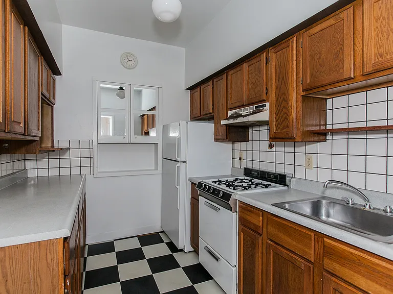 516-24 W Diversey Ave — Photo 11