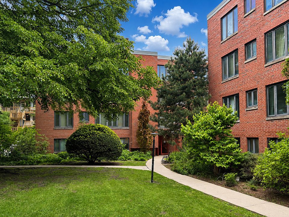 1st image of 5514 S Woodlawn Ave #103