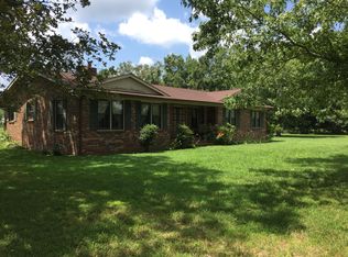 9266 Hollow Springs Rd, Bradyville, TN 37026