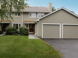 12 Parsons Ct, Mahwah, NJ 07430