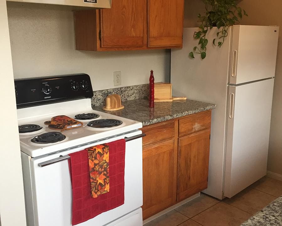 1st image of 1176 Lyric Ln #4