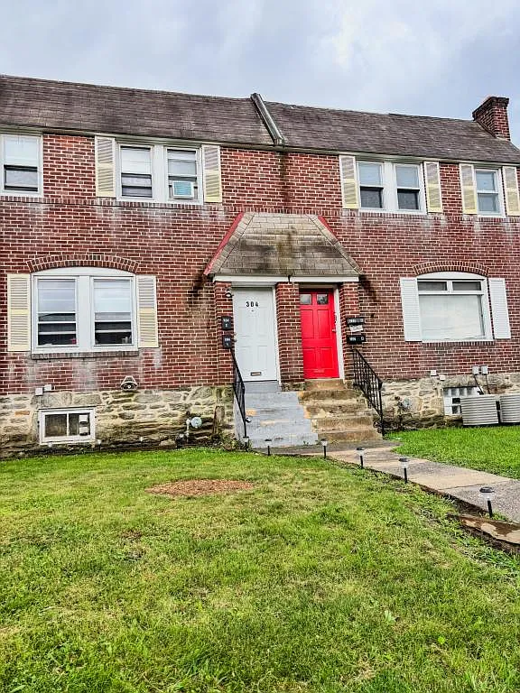 304 E Essex Ave, 1st Floor — Photo 2