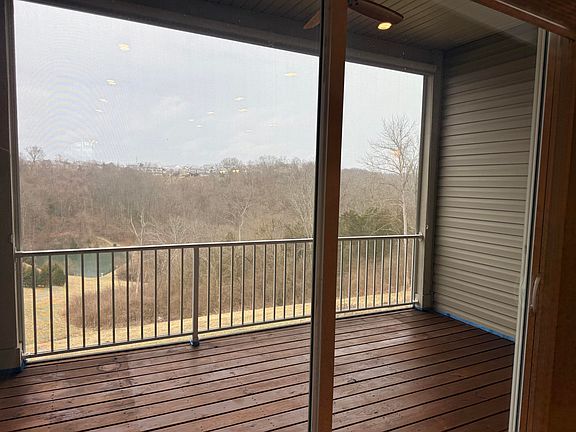3rd image of 7460 Loch Lomond Dr