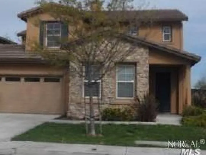 102 Crestwood Ln photo 1