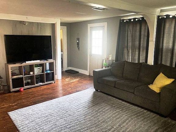 2nd image of 31 Follett St