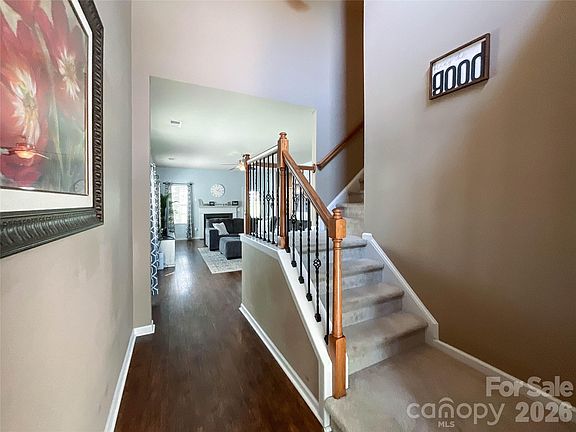5th image of 1033 Mountain Laurel Ct