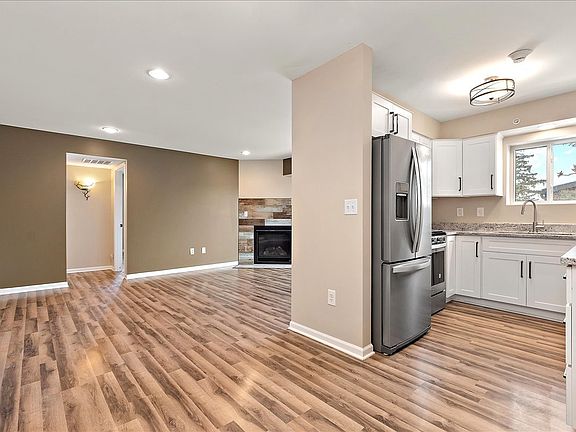 5th image of 73 Pier Dr APT 302