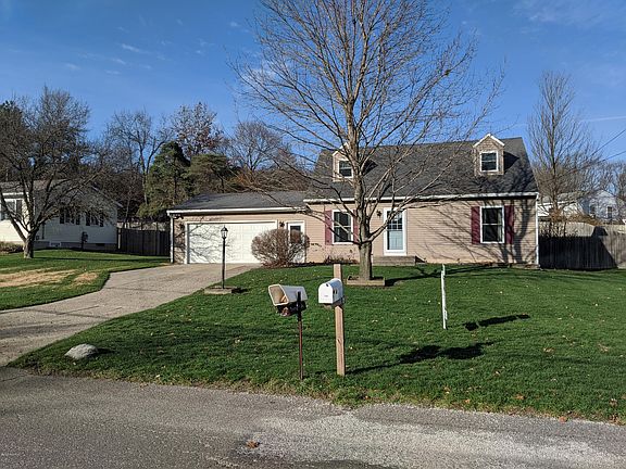 3rd image of 11061 Woodbushe Dr SE