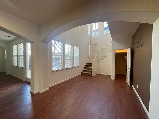 465 W Saint Francis Ave — Photo 6