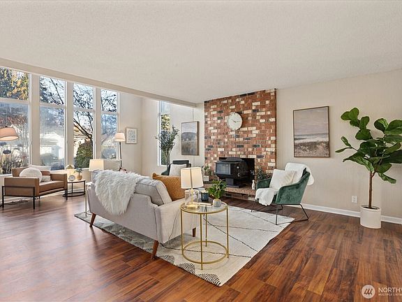 2nd image of 9323 10th Avenue SE