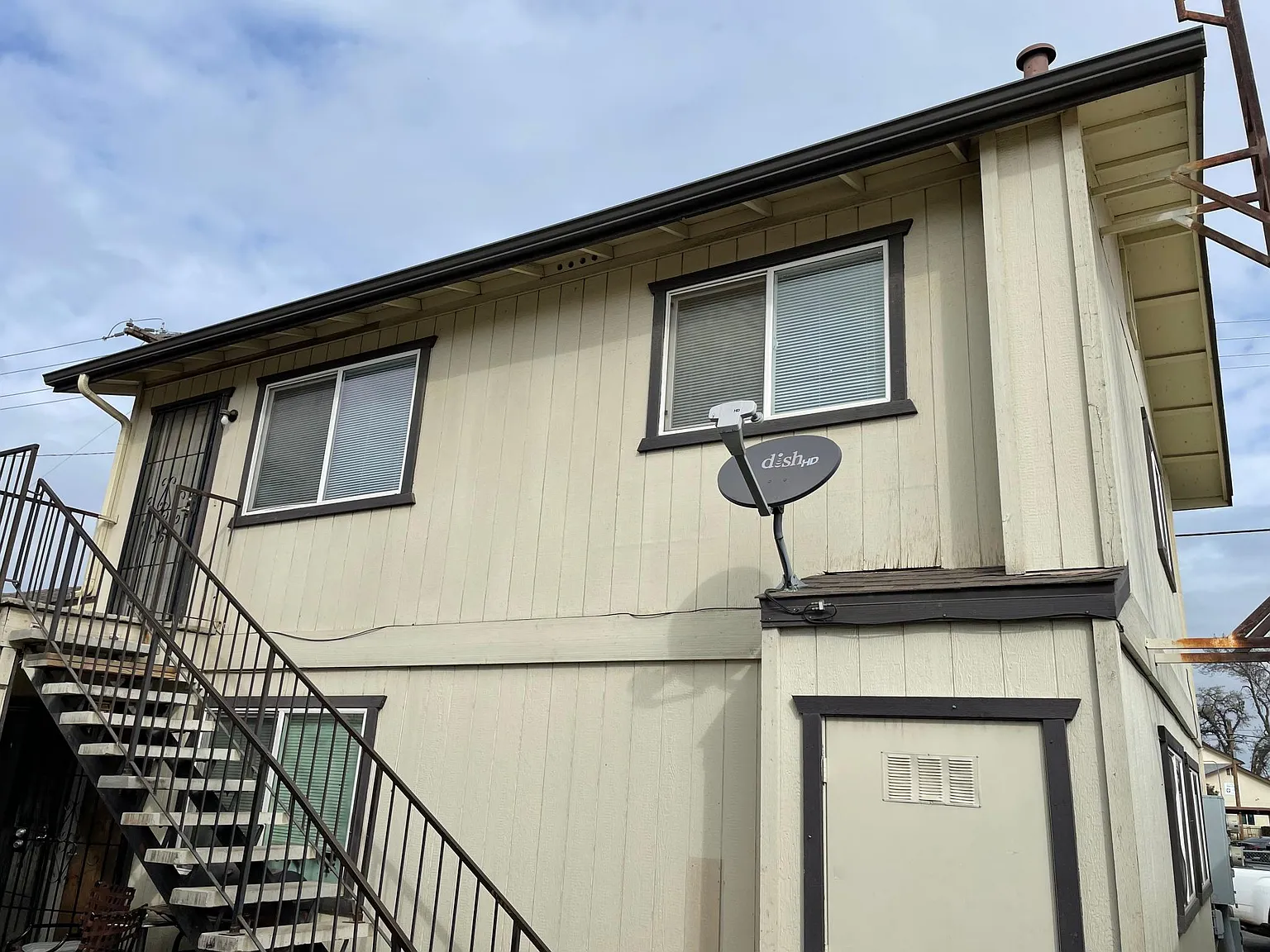 2 bed, $1,100 — Photo 4