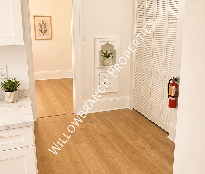 2335 Riverside Ave #1 — Photo 2