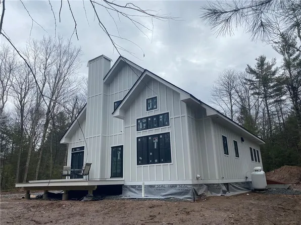 21 Rowley Road, Barryville, NY 12719