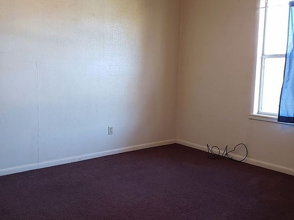 5th image of 3412 Milton St