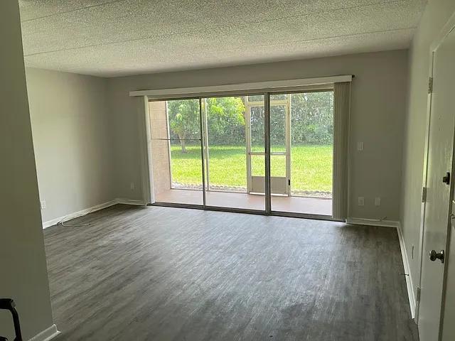 2430 Harn Blvd #7 — Photo 11