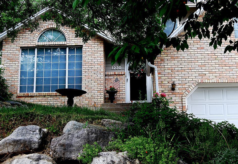 1230 Thornfield Road