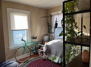 11 Pratt St #2, Worcester, MA 01609