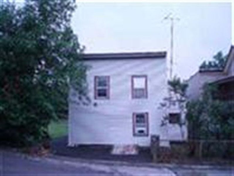 2nd image of 9-11 WHITEHALL Street
