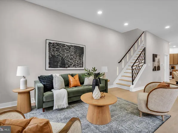 1126 Mifflin St, Philadelphia, PA 19148