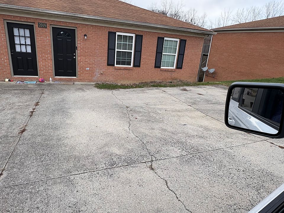 1st image of 2019 Edgewood Dr #2