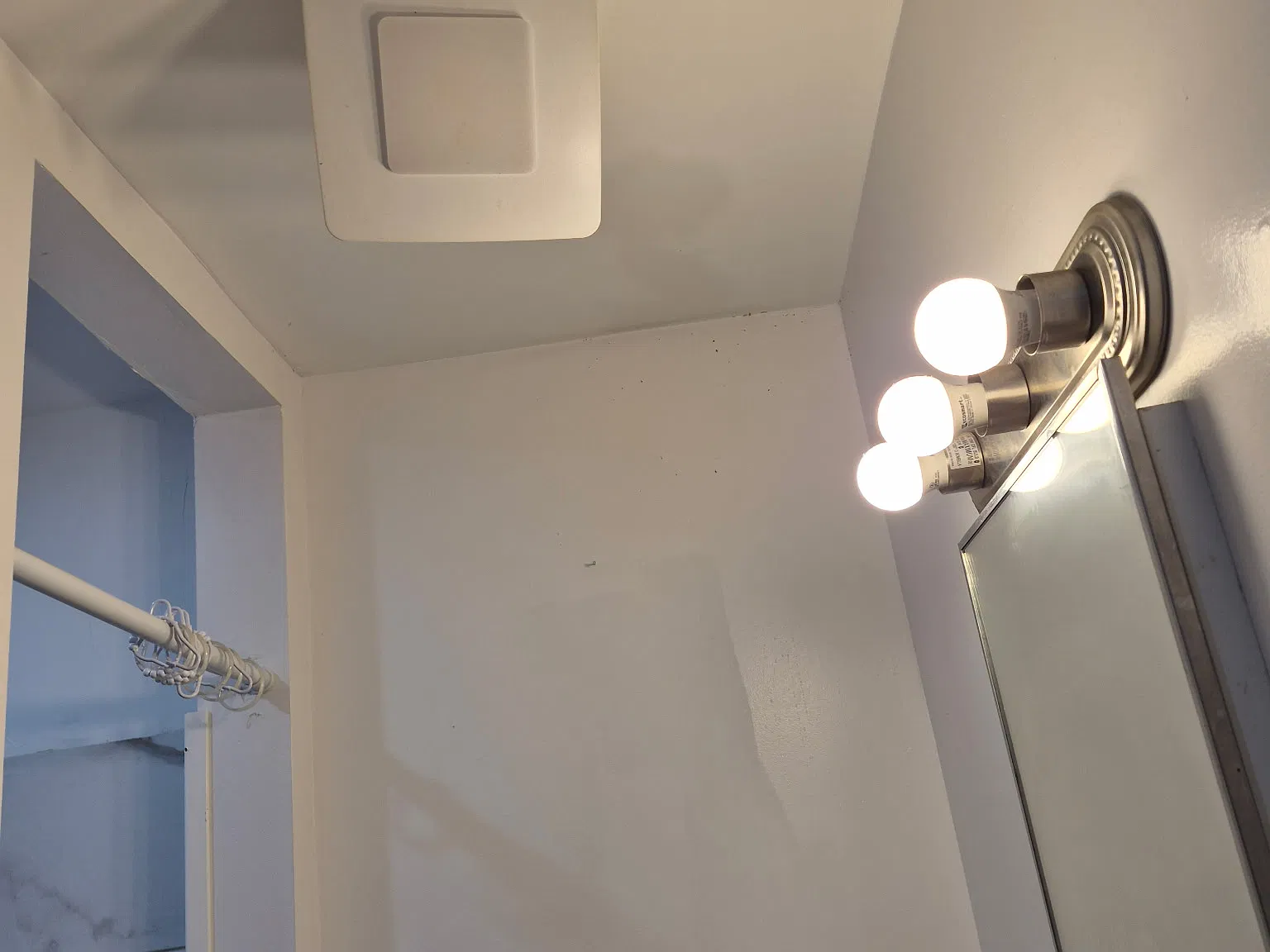 2 bed, $1,000 — Photo 3