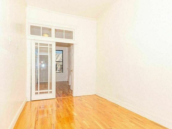 5th image of 291 Jefferson St APT 2L