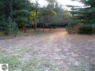 614 Kettle Lake Rd NE, Kalkaska, MI 49646