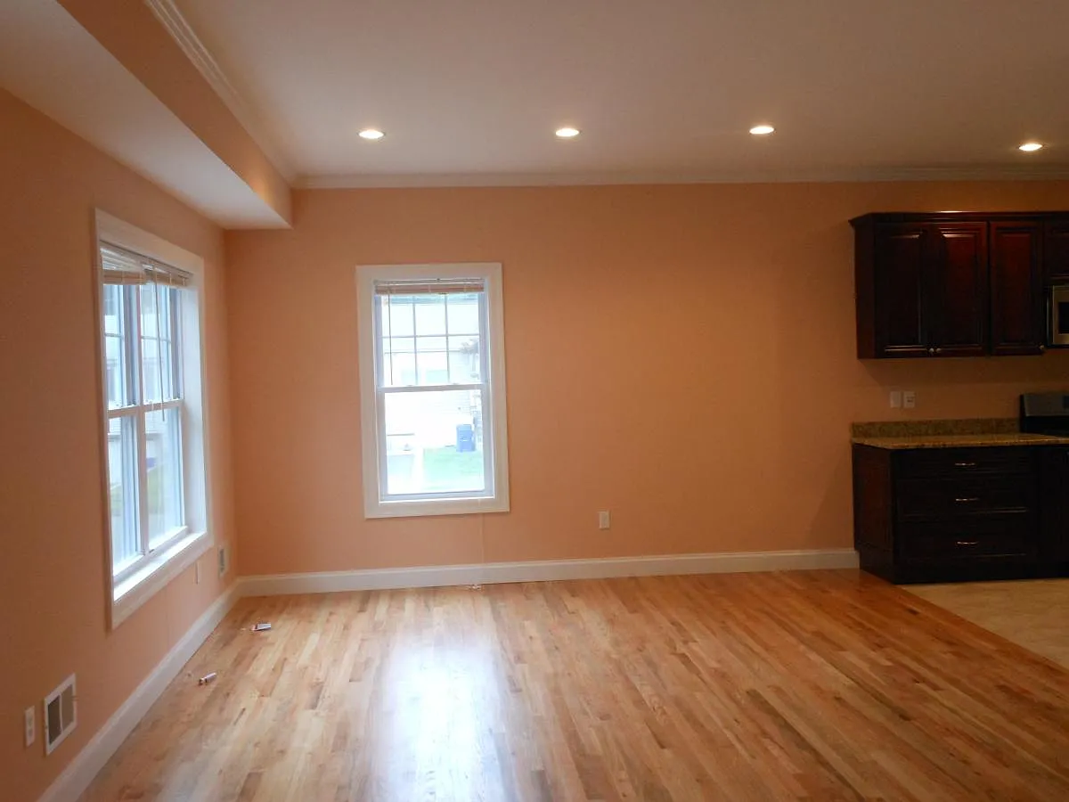 3 bed, 2.5 bath, 1500 sqft, $3,500 — Photo 2