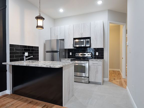 3rd image of 2126 N 31st St #1F