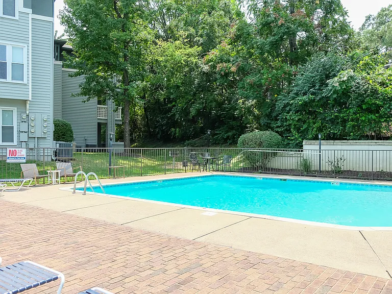 234 Hillsboro Pl — Photo 16