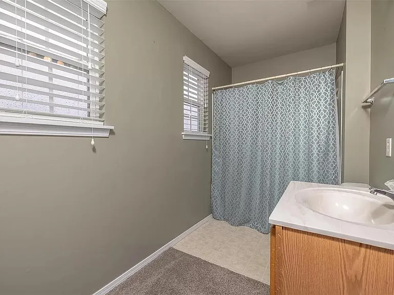 162 Bayhill Village Dr — Photo 9