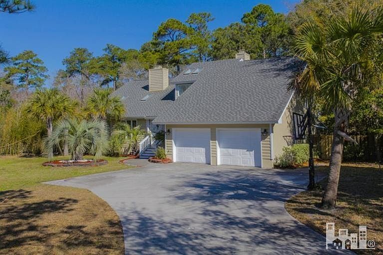1st image of 903 Bala Ln