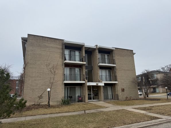 2107 177th St APT 2D