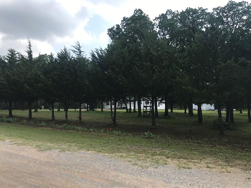 2nd image of 2101 Melody Ln